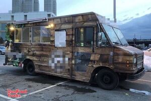 Fully-Loaded 2002 Diesel Workhorse Step Van Kitchen Food Truck