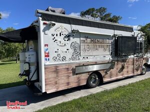 Gorgeous Professional 26' Chevy Workhorse Mobile Restaurant Bistro Food Truck