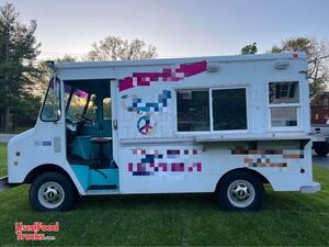 Used - Chevrolet P30 Ice Cream Truck | Mobile Dessert Truck