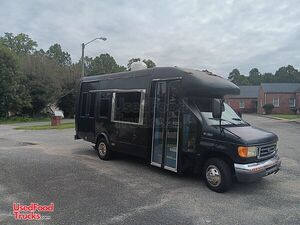Like-New 2006 24' Ford E450 Diesel Food Truck with Pro-Fire Suppression