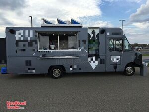 2000 Ford Utilimaster Food Truck / Commercial Mobile Kitchen