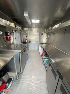2007 26' Chevrolet Workhorse Food Truck with Pro-Fire Suppression