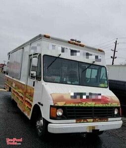2008 Commercial Kitchen Food Truck / Turnkey Mobile Food Business