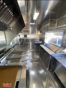 2011 22' Food Truck with Pro-Fire Suppression and NEW Kitchen