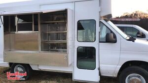 2006 Ford E350 Food Truck / Ready for Business Mobile Kitchen