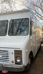 Used Step Van Street Food Truck / Kitchen on Wheels Shape