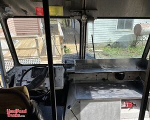 27' GMC Grumman Diesel Food Truck | Mobile Food Unit