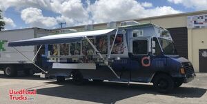 2001 - 18' Workhorse Step Van Street Food Truck with Commercial Kitchen