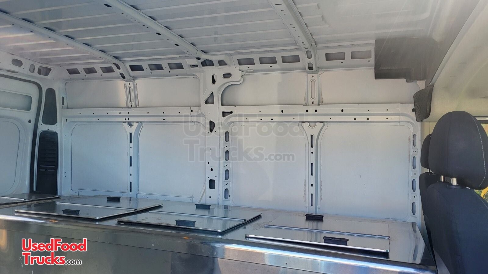 Commercial Ice Cream Truck Freezer with Holdover Plates