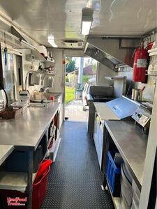 Low Mileage -  24' Isuzu Step Van All-Purpose Food Truck | Mobile Food Unit