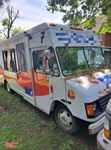 2001 26' Workhorse All-Purpose Food Truck | Mobile Food Unit