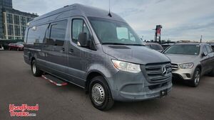 Low Mileage - 2022 Mercedes-Benz Sprinter 4500 All-Purpose Food Truck