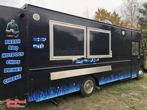 Fully Equipped - 2002 Freightliner MT45 Barbecue Food Truck