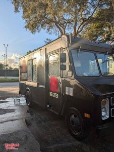 2001 GMC P3500 All-Purpose Food Truck with Fire Suppression System