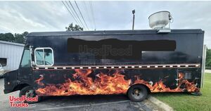 Low Miles Diesel Permitted - 2003 Chevrolet P42 Food Truck w/ Commercial Kitchen