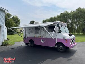 Chevrolet P30 Step Van Ice Cream Truck with 2007 Kitchen Build-Out