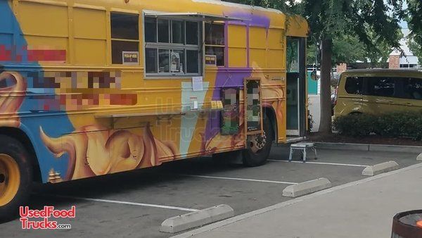 Turnkey Diesel BlueBird Bus Pizza Food Truck w/ Wood Fired Oven