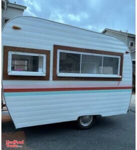 Vintage 6' x 8' Shaved Ice Trailer Snowball Concession Trailer