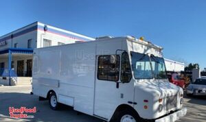 2006 Workhorse W42 Food Truck with Pro-Fire Suppression