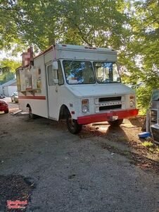 Versatile - Chevrolet P30 All-Purpose Food Truck Mobile Food Unit