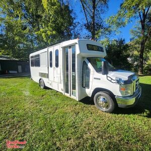 Low Miles 2009 18' Ford E450 All-Purpose Food Truck w/ Newly Built Kitchen