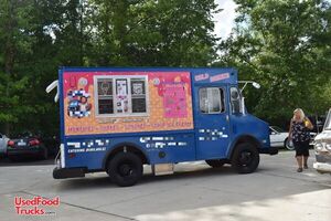 13' Chevrolet P30 Diesel Ice Cream Truck Turnkey Mobile Snack Vending Unit