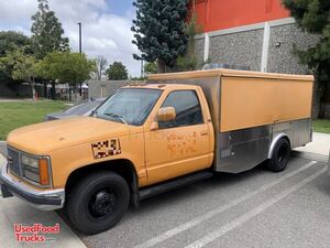 GMC Sierra Lunch Serving Food Truck | Mobile Food Unit