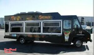 32' Freightliner Step Van All-Purpose Food Truck Turnkey Mobile Kitchen