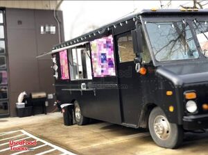 Vintage - 1974 26' Chevrolet P30 All-Purpose Food Truck