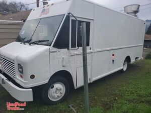 2005 26' Freightliner All-purpose Food Truck | Mobile Food Unit