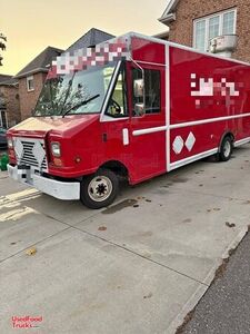 Turnkey 2009 Ford E450 Mobile Kitchen Food Truck w/ Fire System