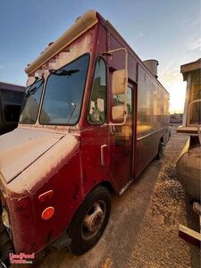 24' Chevrolet Grumman Mobile Kitchen Food Truck w/ Fire System