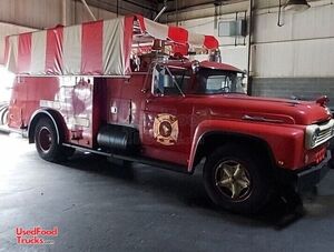 Vintage - 1958 20' Ford F700 Converted Fire Truck | Food Truck