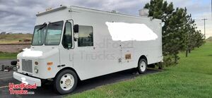 2006 Workhorse W31 Food Truck with Pro-Fire Suppression
