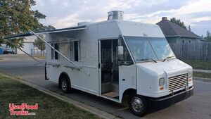 Fully Equipped - 2016 Ford E450 Super Duty Base All-Purpose Food Truck