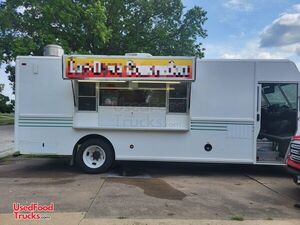 Low Miles Fully-Loaded 2005 20' International Diesel Step Van Kitchen Food Truck