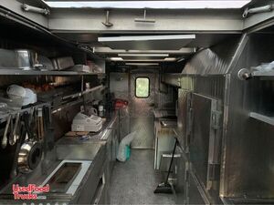 Loaded 2006 Chevy E30 Step Van All-Purpose Food Truck