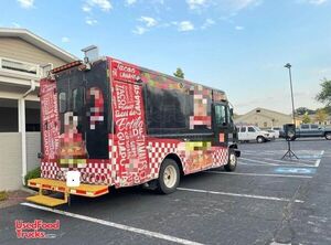 Low Mileage - 2004 23' International Diesel Food Truck with Pro-Fire Suppression