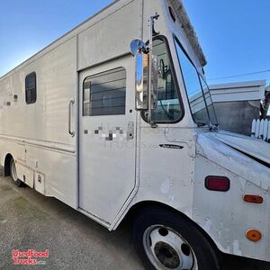 Versatile - GMC All-Purpose Food Truck Mobile Food Unit