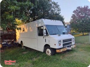 2003 Freightliner MT45 Cummins Diesel All Purpose Food Truck