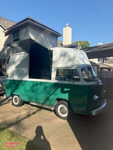 Vintage - 1974 Volkswagen Combi Mobile Food Concession Truck