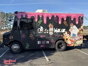 Eye Catching - 2002 Workhorse Ice Cream/Soft Serve Truck