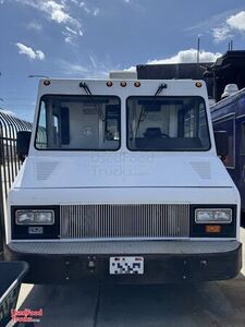 2006 25' Freightliner MT45 All-Purpose Food Truck with Fire Suppression System