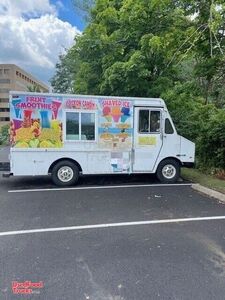 Chevrolet P30 Step Van Ice Cream/Smoothie Truck with Music Box