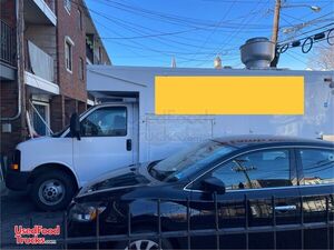 LOW MILES. 2007 22' GMC 3500 All-Purpose Food Truck with Pro Fire System