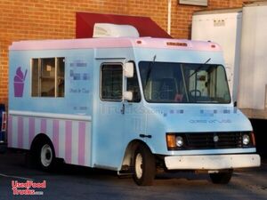 2002 Chevrolet Workhorse Soft Serve Ice Cream Truck | Mobile Dessert Unit