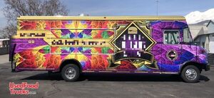 Low Engine Miles - 2003 Freightliner MT55 Diesel Food Truck with Fire Suppression