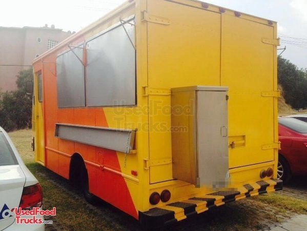 Astonishing Custom-Built Chevrolet Kitchen Food Truck / Mobile Food Unit