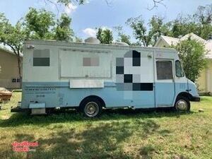 2003 Workhorse P42 All-Purpose Food Truck | Mobile Food Unit