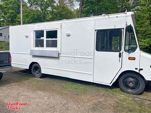 Turnkey - 2005 Workhorse All-Purpose Food Truck with Fire Suppression System